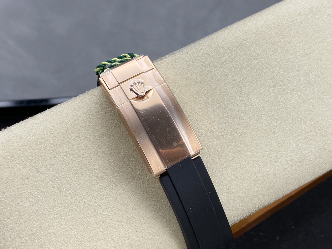 Rolex Cosmograph Daytona 126515LN