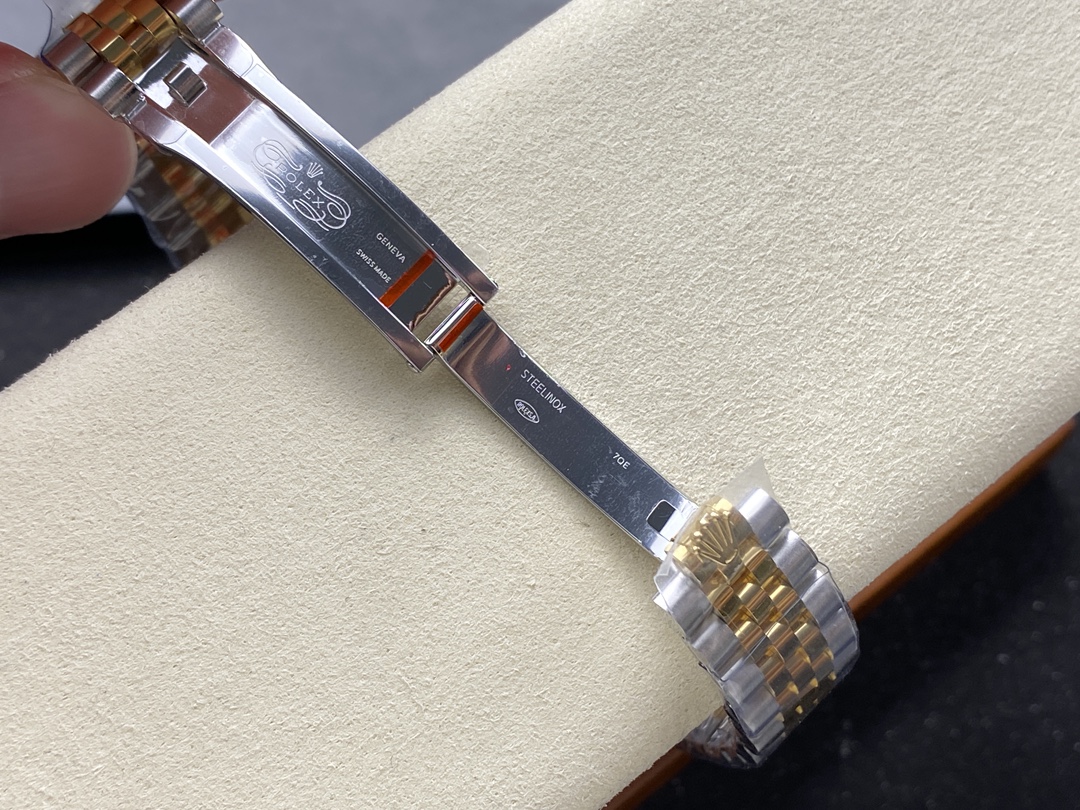 Rolex Datejust 31mm Stainless Steel and Yellow Gold 278273 0026 Champagne Diamond Jubilee