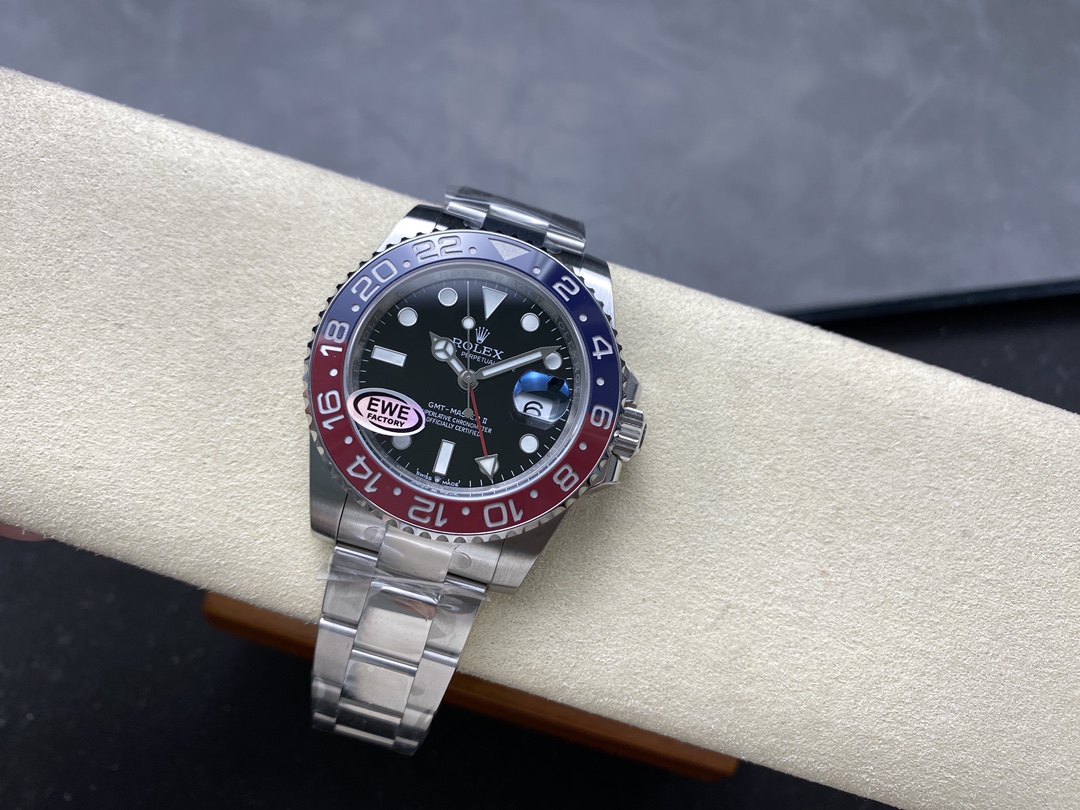 Rolex GMT-Master II 126710BLRO 0002