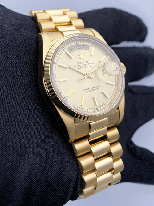 Rolex Day-Date 118208 champagne dial with gold indexes Yellow Gold 36mm Unisex Replica Watch