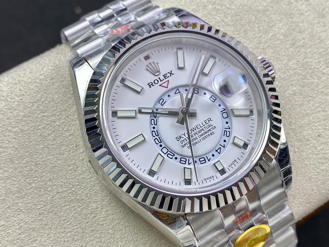 Rolex Sky Dweller 42 White Dial Fluted Bezel M336934 0004 Men's Watch