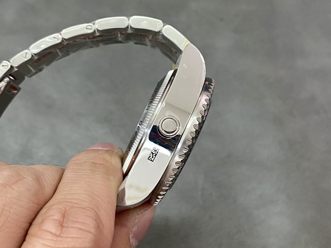 Rolex Deepsea 126660 Black Dial Oyster Steel 44mm Mens replica watch