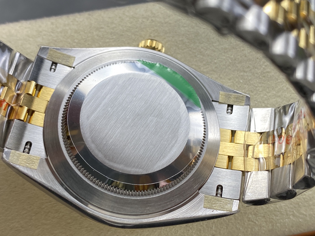 Rolex Datejust 126333 0010 Champagne Index Jubilee 41mm Two Tone Steel