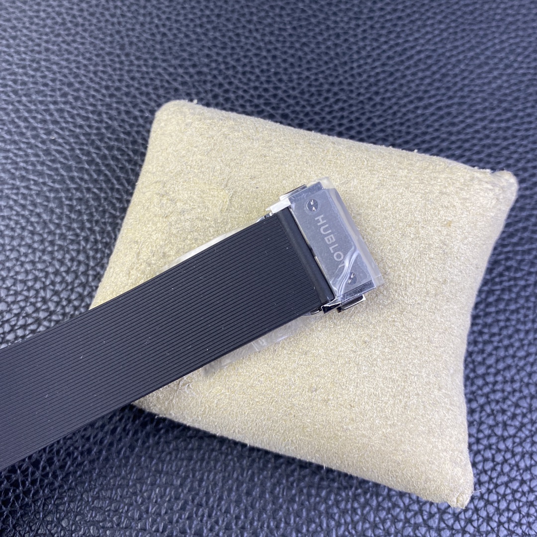 Hublot Classic Fusion 511.co.1181.rx 45mm Mens