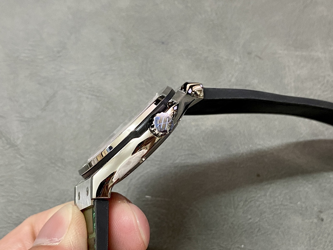 511.NX.8970.LR Hublot Classic Fusion Automatic Green