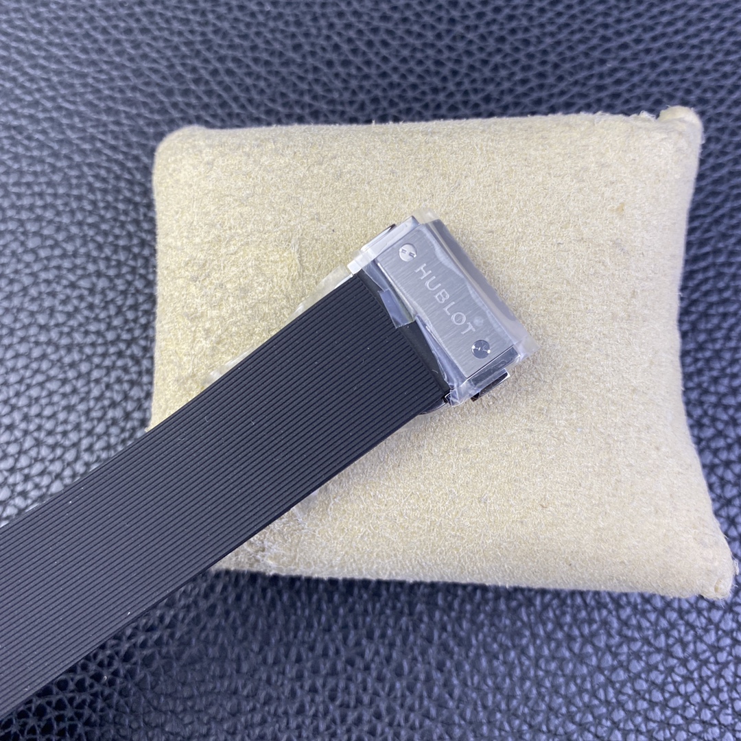 Hublot Classic Fusion 511.co.1181.rx 45mm Mens