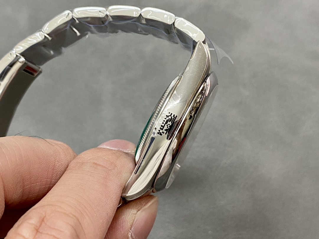 Rolex Oyster Perpetual 36 m126000 0009 Women's Watch