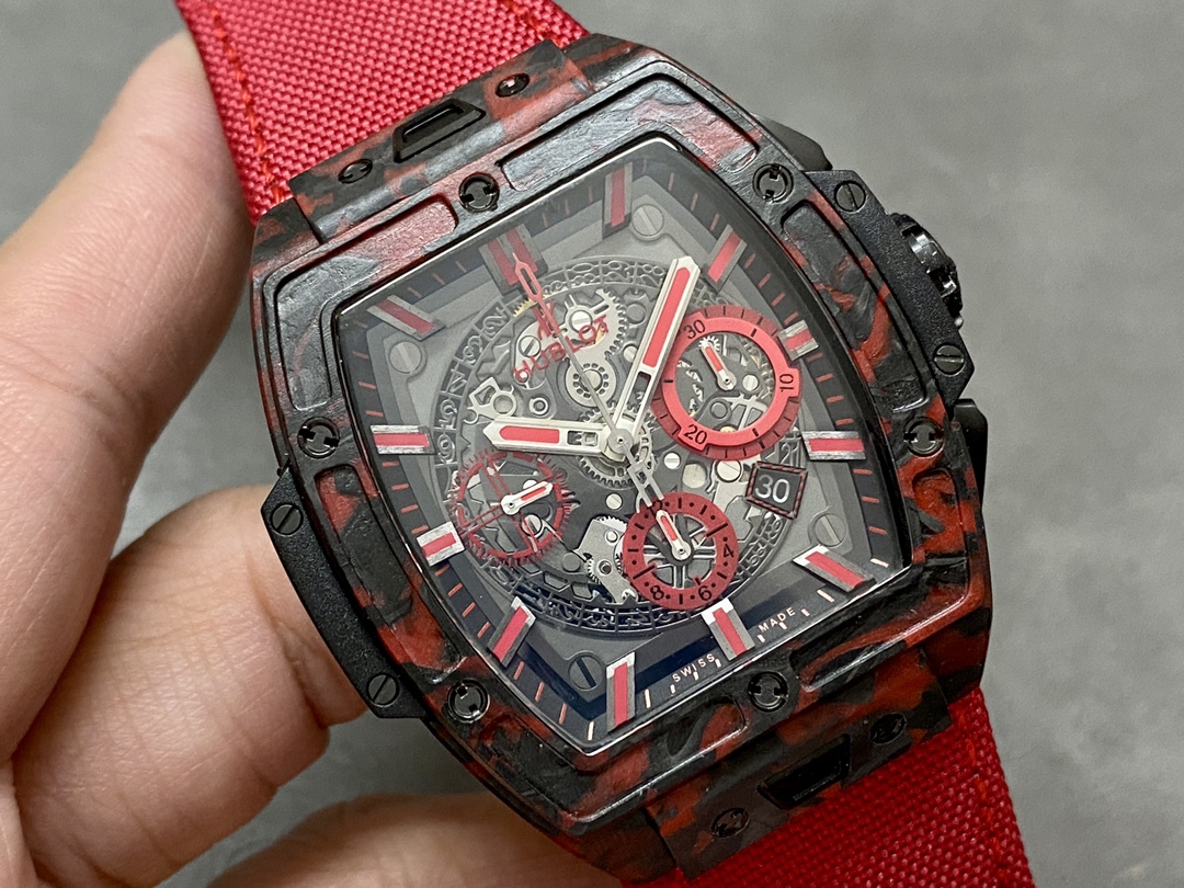 Hublot Big Bang 642.QV.0113.NR.CNY21 42MM