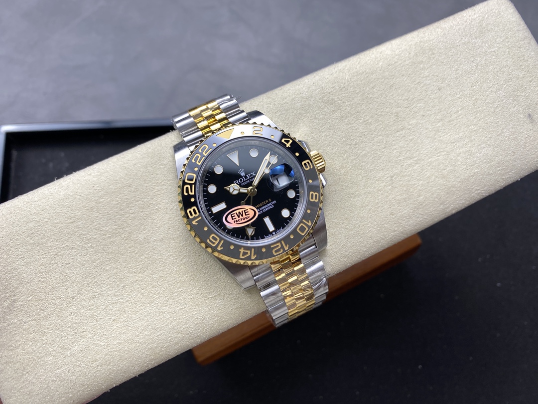 Rolex GMT Master II Black Dial Steel 18kt Yellow Gold 126713GRNR 0001 Men's Watch