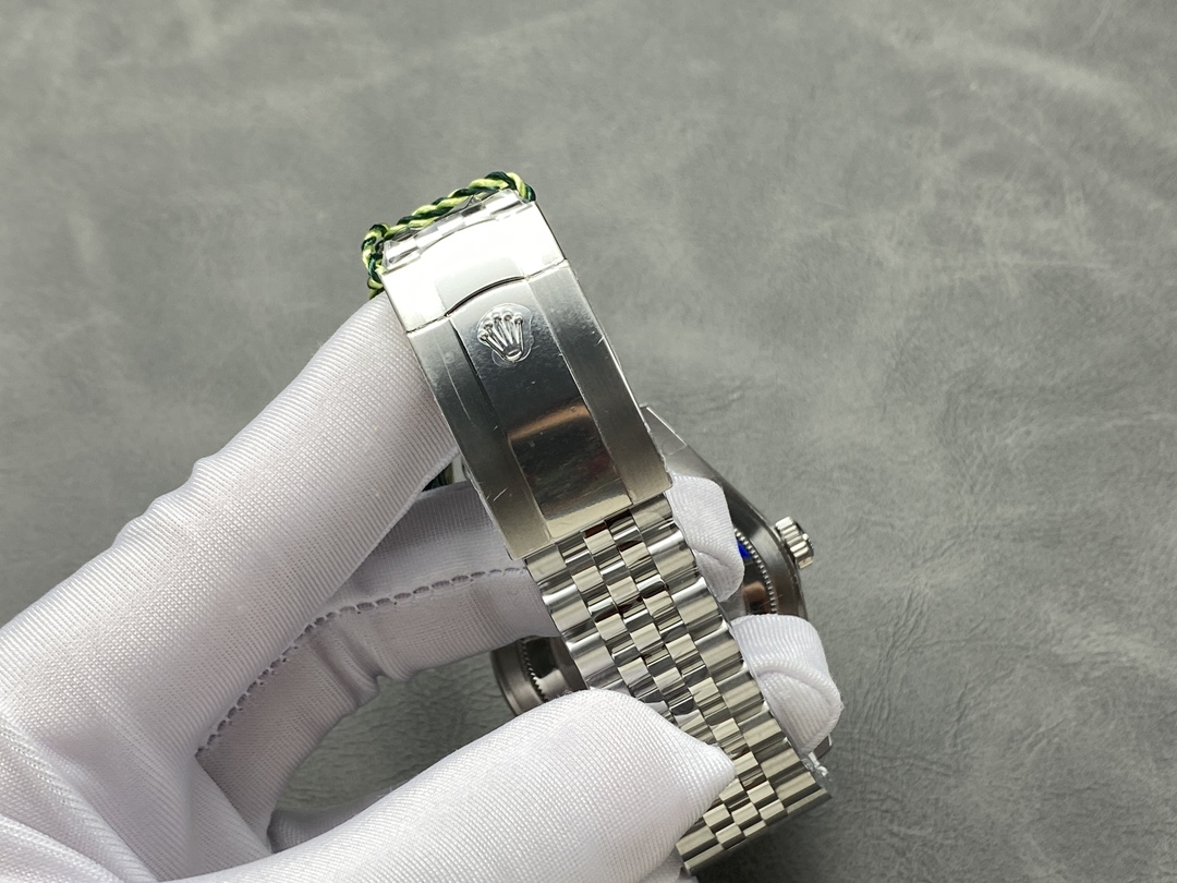 Rolex Sky-Dweller 42 m336934 0006 Fluted Bezel Blue Dial Replica Watch