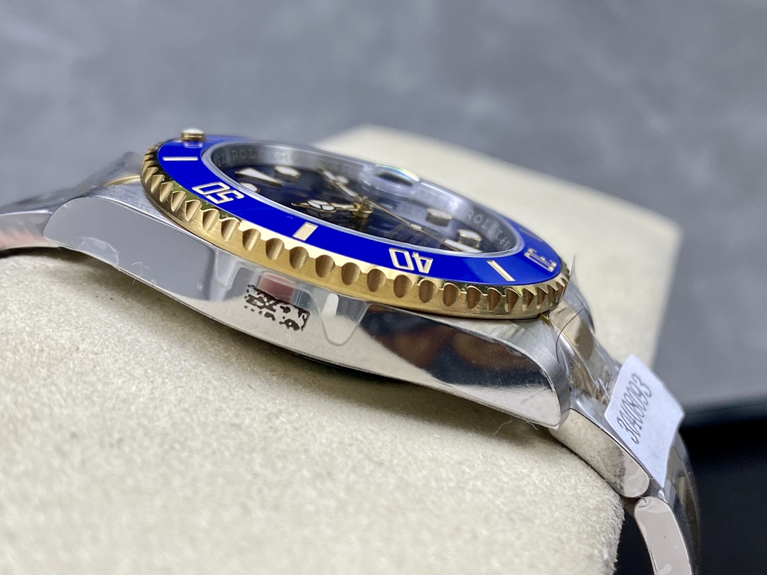 Replica Rolex Submariner Date 116613LB Two Tone Blue Dial 40mm Mens Watch