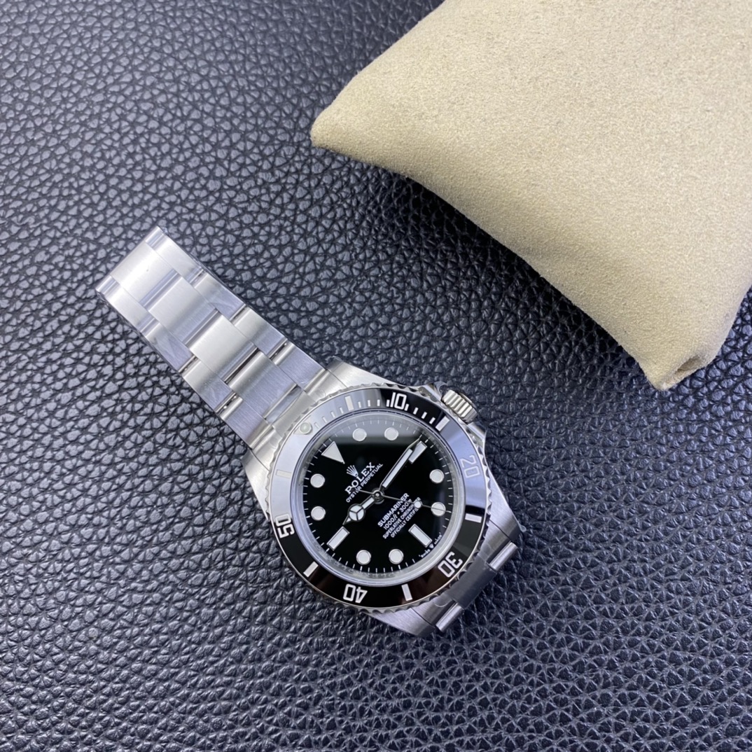 Rolex Submariner 124060 Oyster Stainless Steel Black Dial 41mm Mens Replica Watch