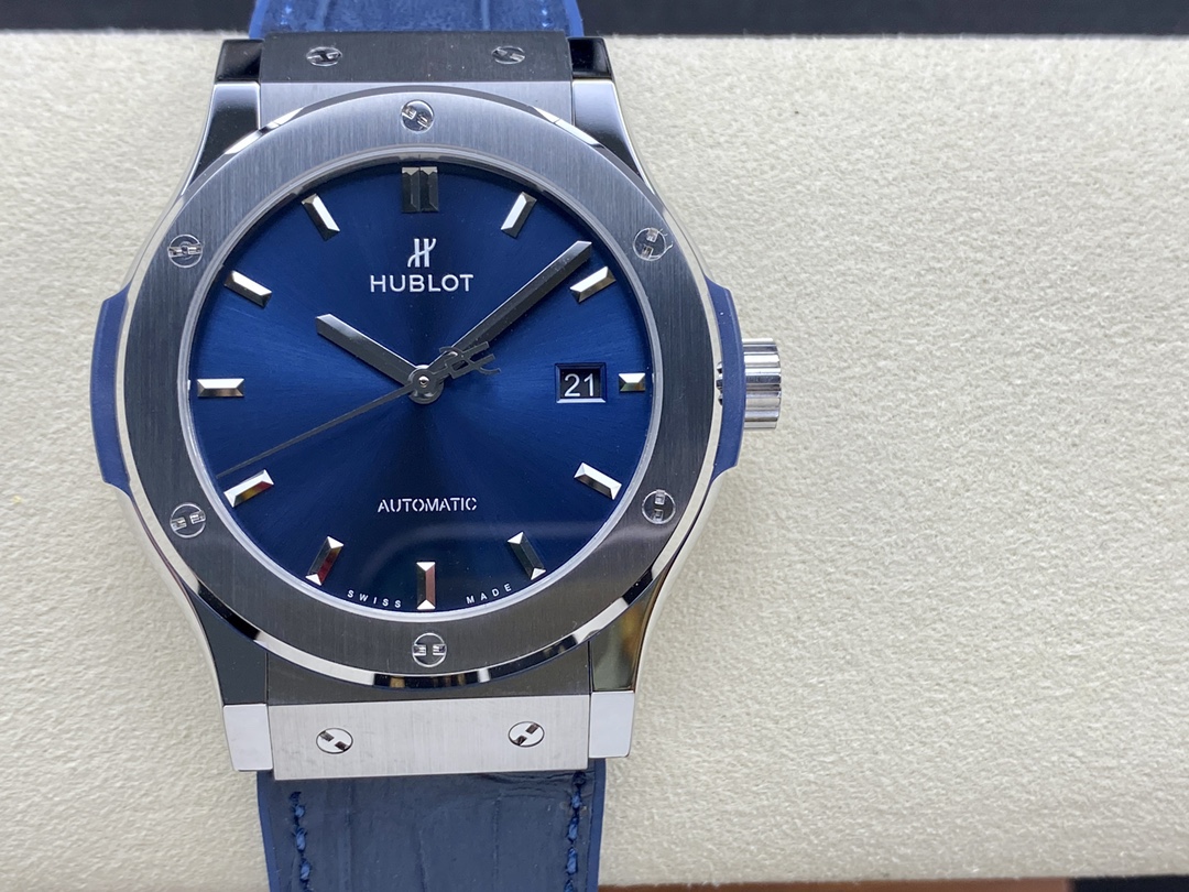 542.NX.7170.LR Hublot Classic Fusion Automatic Blue