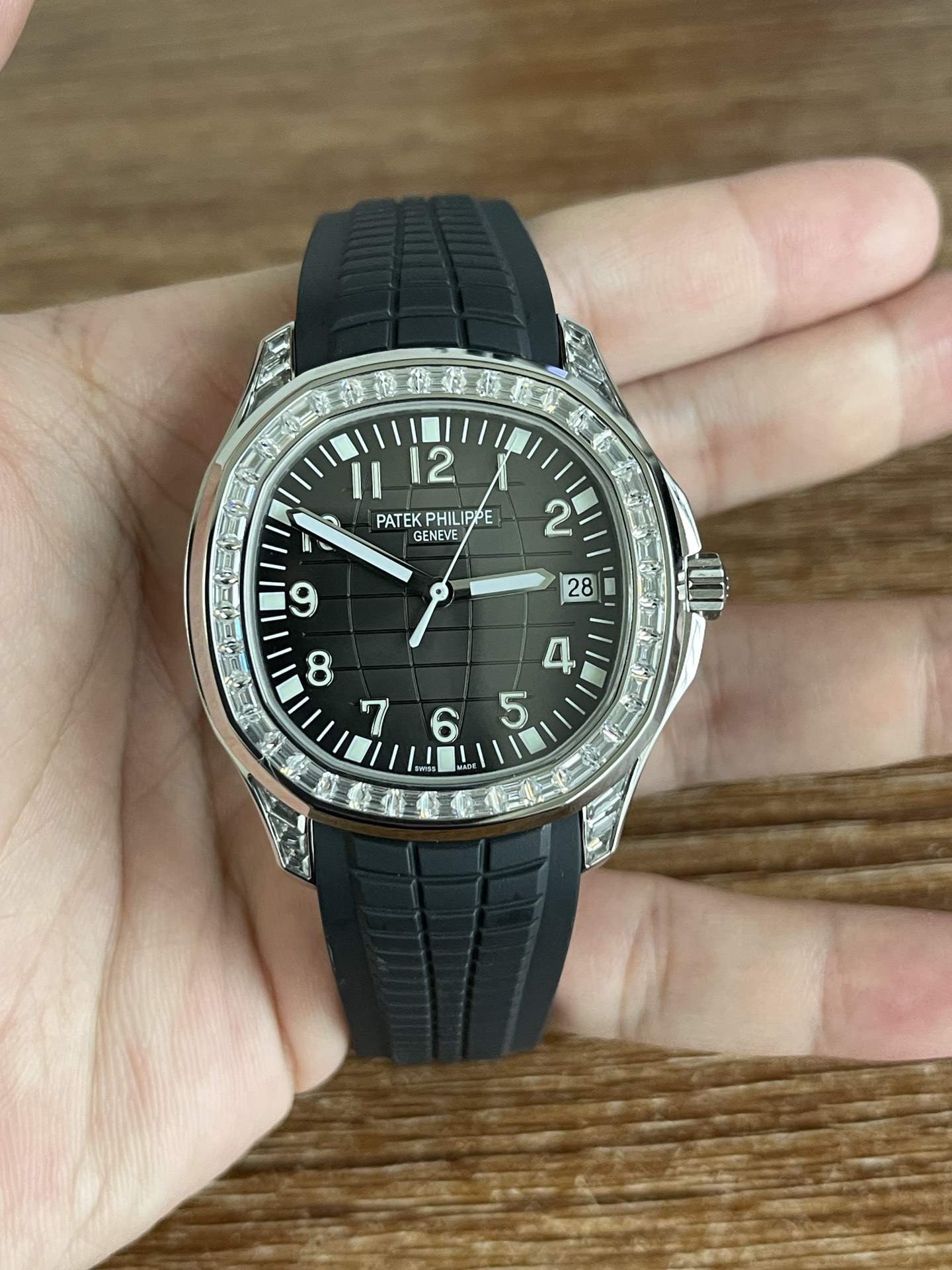 Replica Patek Philippe Aquanaut 5267 200A 001 Black Dial Diamond Bezel Watch