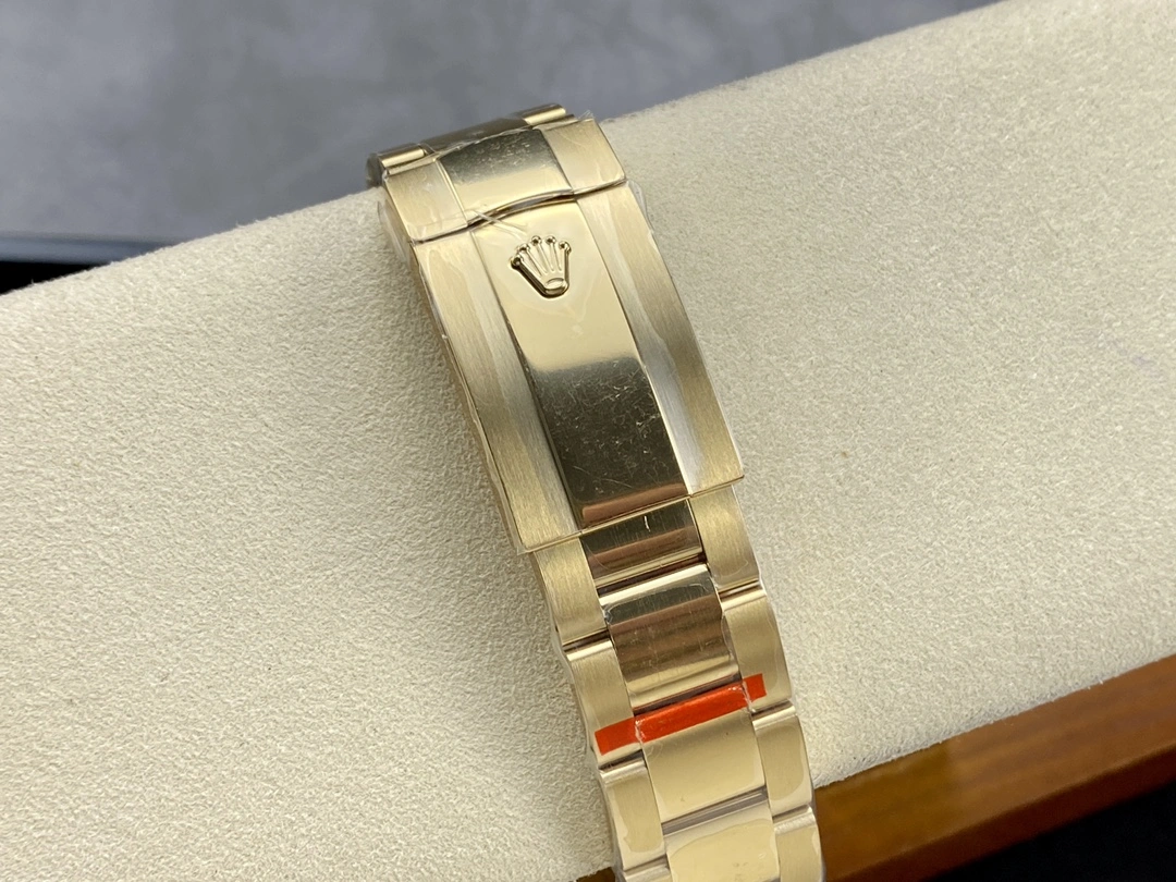 Rolex Sky Dweller 42mm Yellow Gold Champagne Dial m336938 0001 Men's Replica Watch