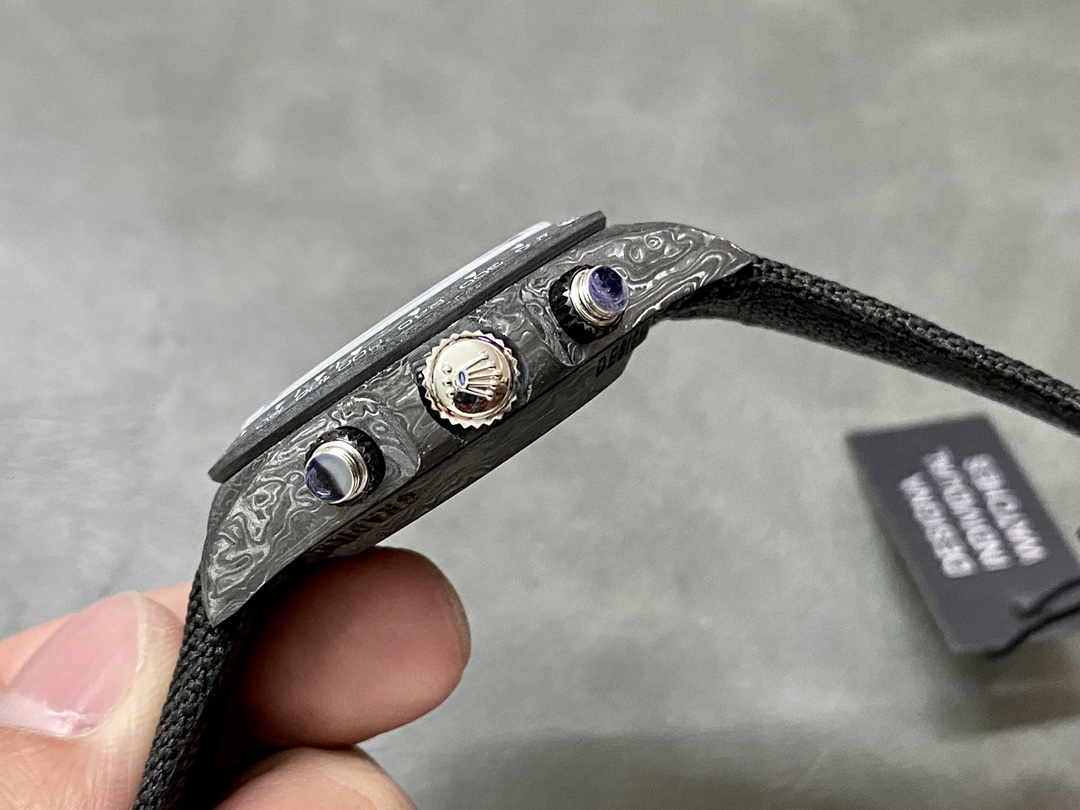 Rolex Cosmograph Daytona DIW Carbon Fiber Green Dial 40mm Men's Watch