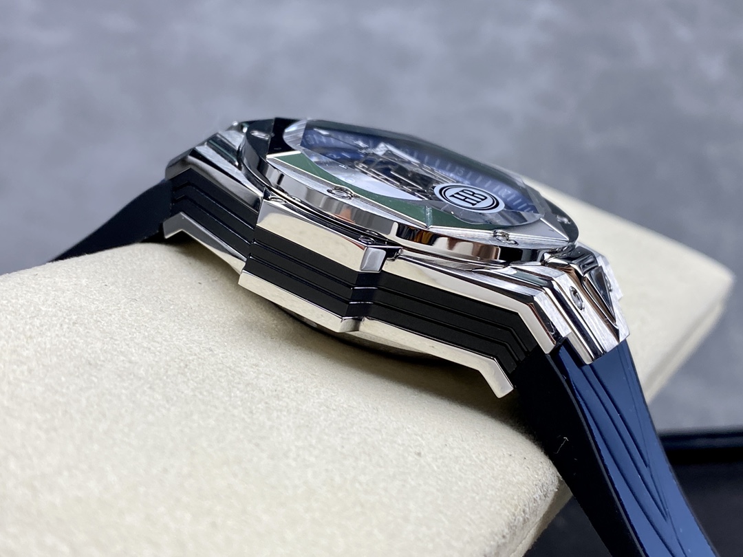 Hublot Big Bang Sang Bleu II Titanium 418.NX.5107.RX.MXM20