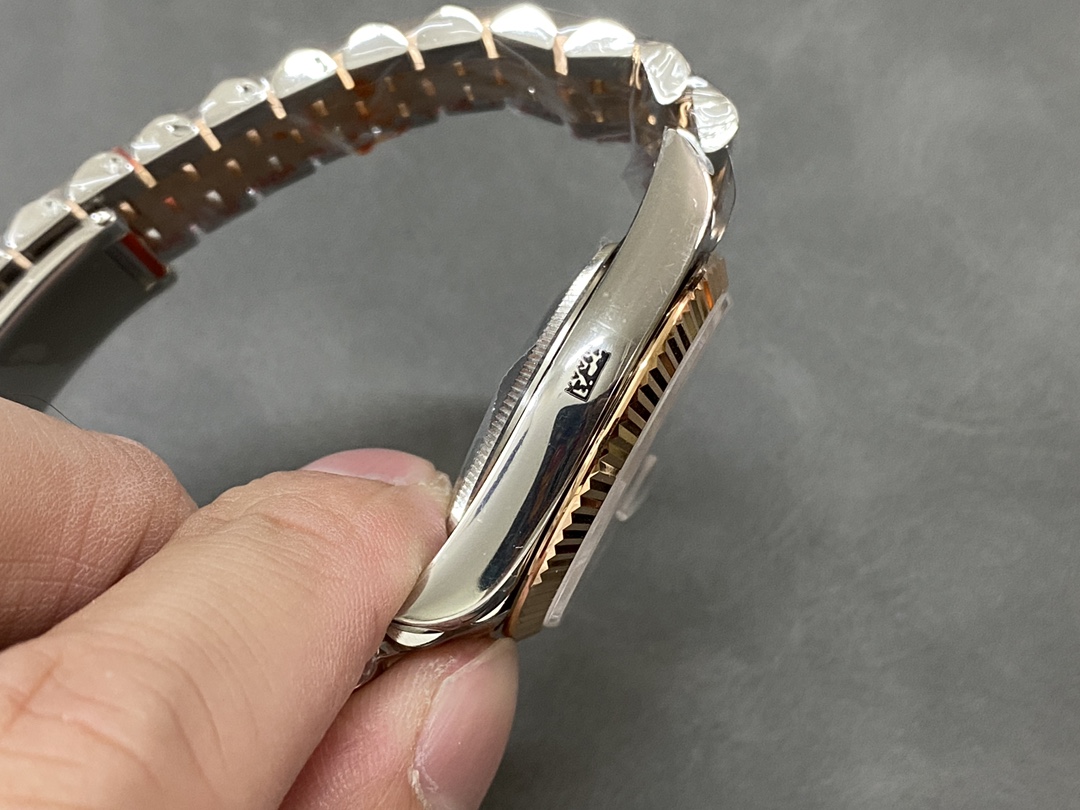 Rolex Datejust 36 18K Everose Gold Fluted Bezel 126231 0041 Unisex Watch