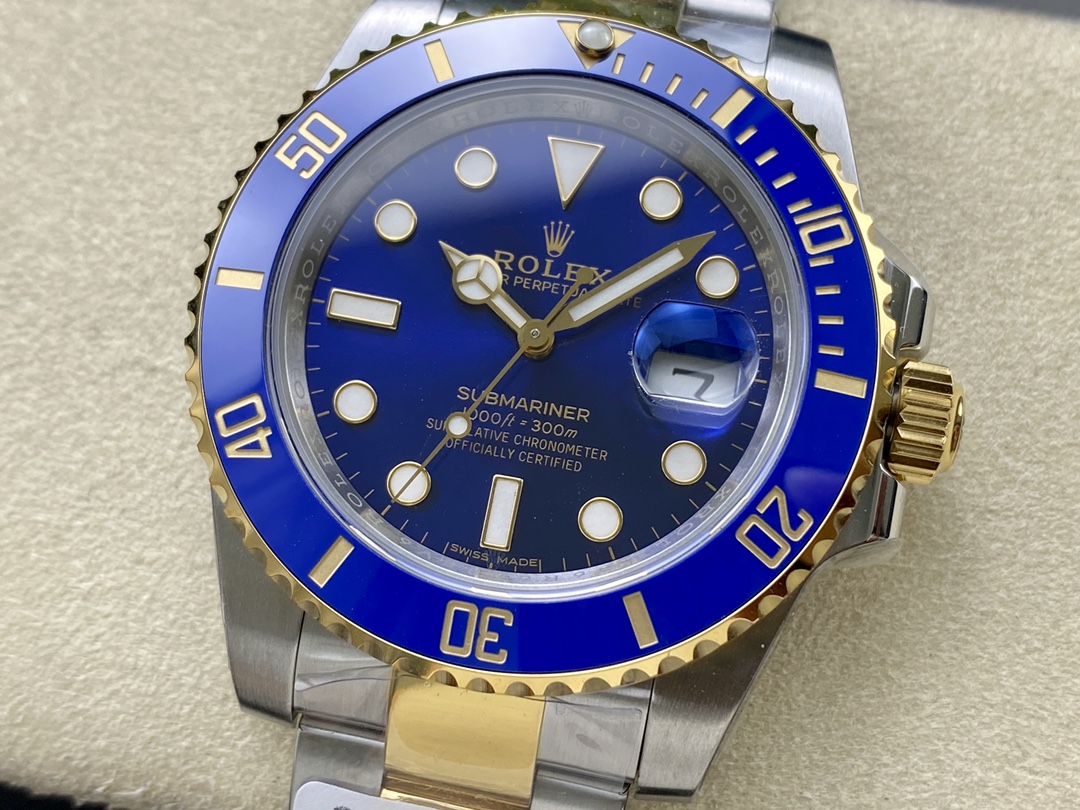 Replica Rolex Submariner Date 116613LB Two Tone Blue Dial 40mm Mens Watch