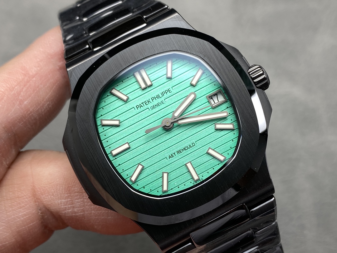 Patek Philippe Nautilus 5711 AET Green Dial Black Ceramic 40mm Men's Watch