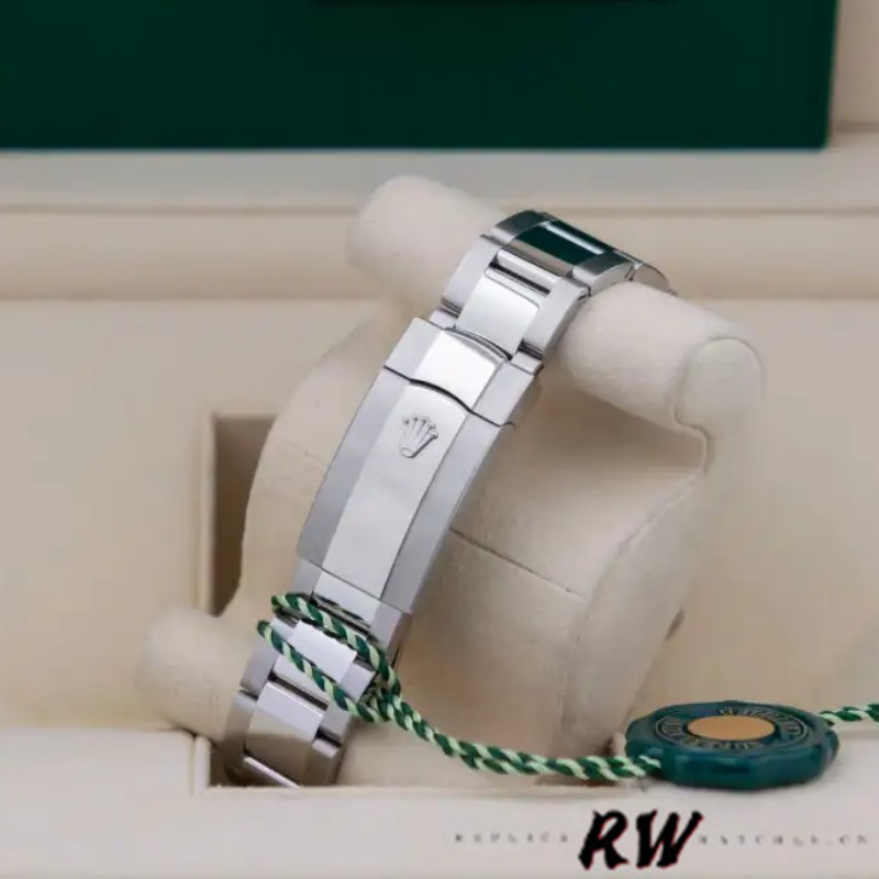 Rolex Datejust 126334 0023 Fluted Bezel White Roman Numeral Dial 41MM Mens Replica Watch