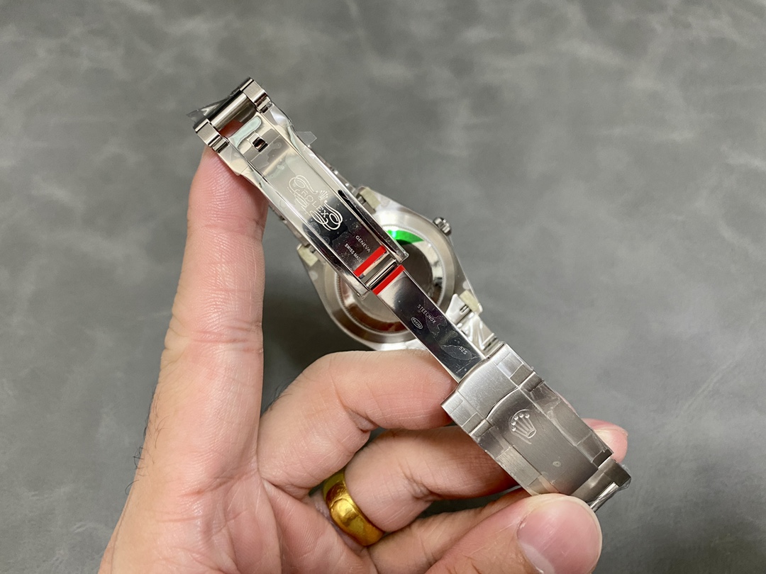 Rolex Oyster Perpetual Air-King 114200 Grape Red Index Dial 34mm Unisex Replica watch