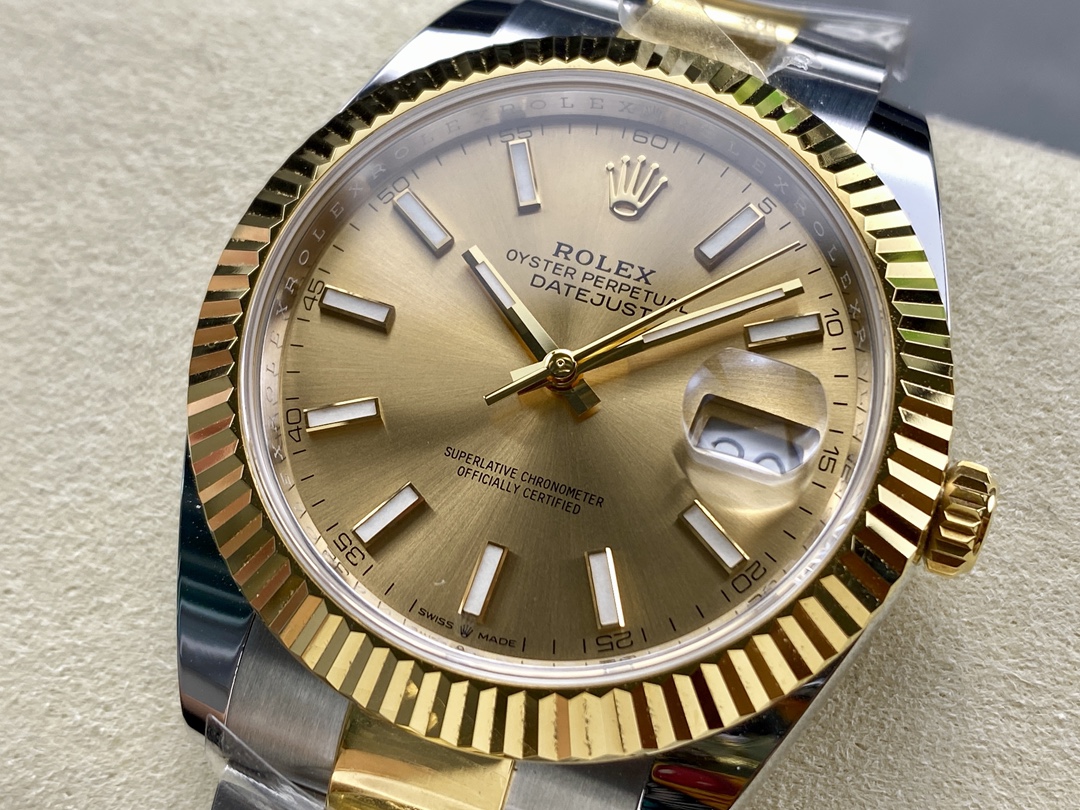 Rolex Datejust 126333 0009 Champagne Index Oyster 41mm Two Tone Steel