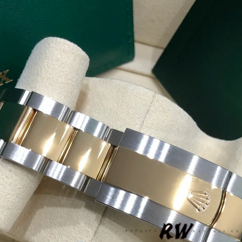 Rolex Sky-Dweller 326933 Stainless Steel White Dial 42MM Mens Replica Watch