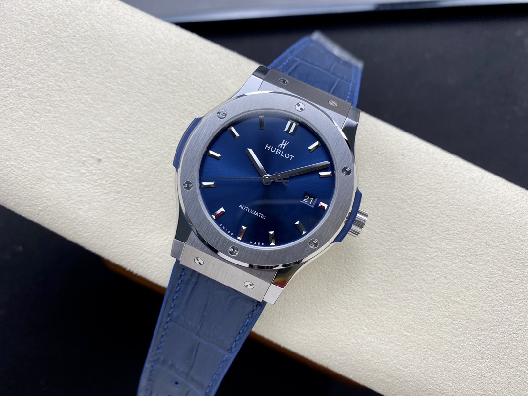 542.NX.7170.LR Hublot Classic Fusion Automatic Blue