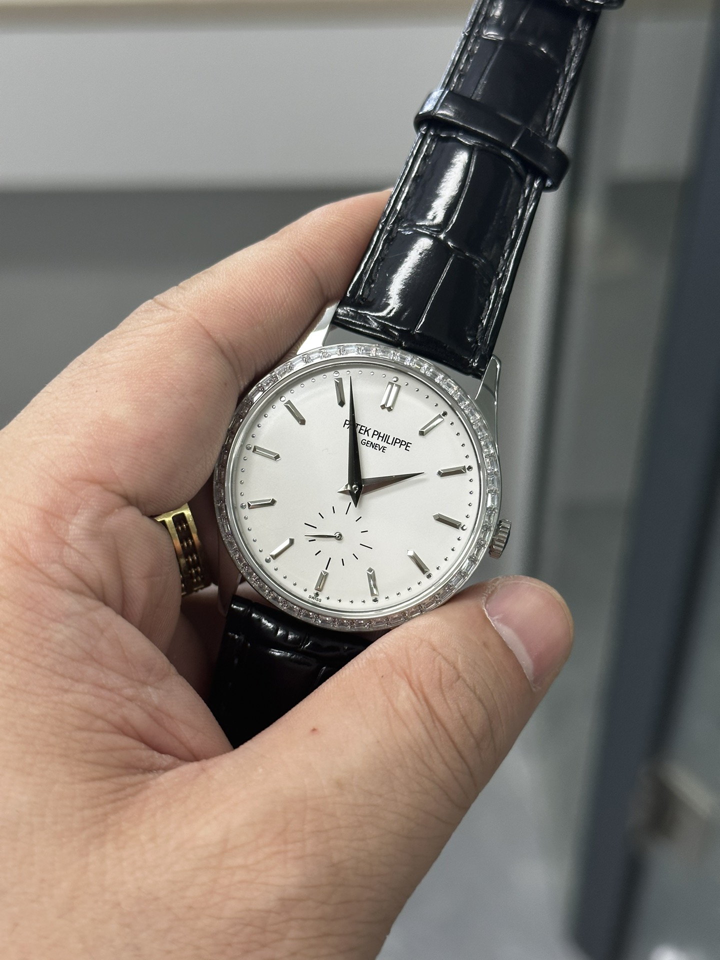 Patek Philippe Calatrava Silver Dial 18 kt White Gold 5196G 001