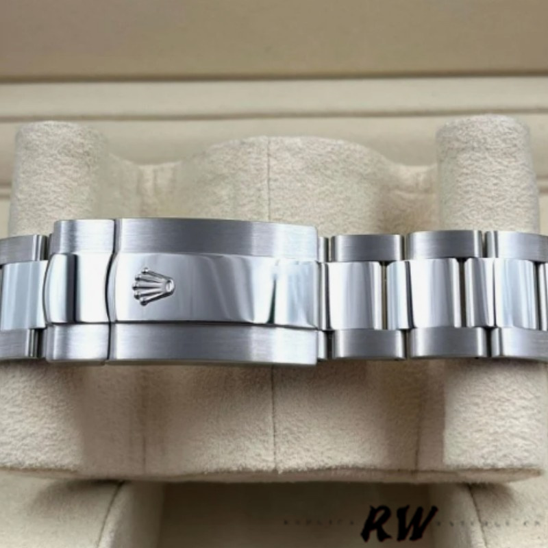 Rolex Sky-Dweller 336934 Fluted Bezel Green Dial 42MM Mens Replica Watch