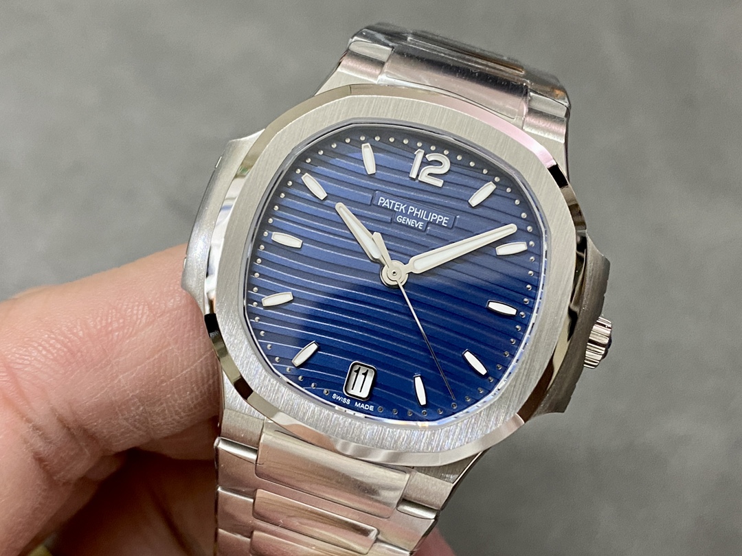 Patek Philippe Ladies Nautilus Blue Dial and Grey Dial 7118 1A 001 35.2mm