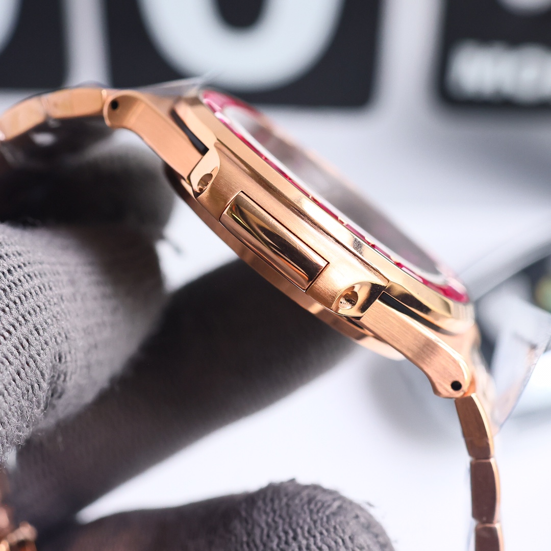 Replica Patek Philippe Nautilus 5723 112R 001 40mm Mens Watch