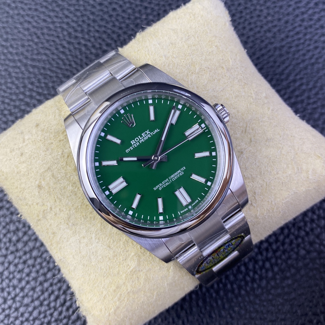 Rolex Oyster Perpetual 41 Green Dial 124300 0005 Men's Watch