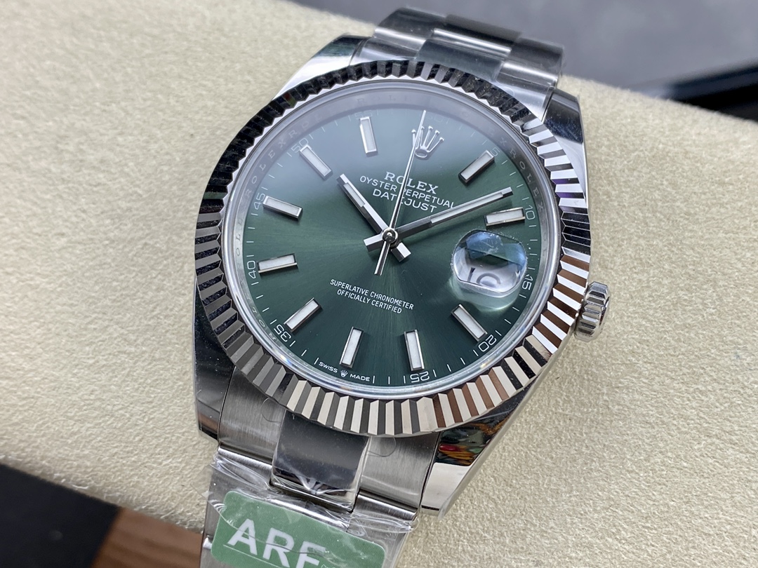 Rolex Datejust 41mm Fluted Bezel Green Dial m126334 0027 Mens Replica Watch