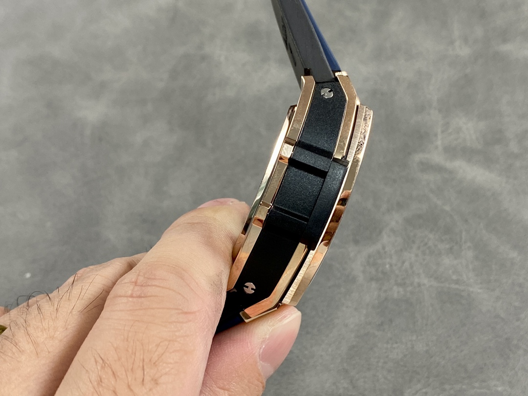 Hublot Spirit Of Big Bang Chronograph 642.OX.7180.RX 42MM Replica Watch