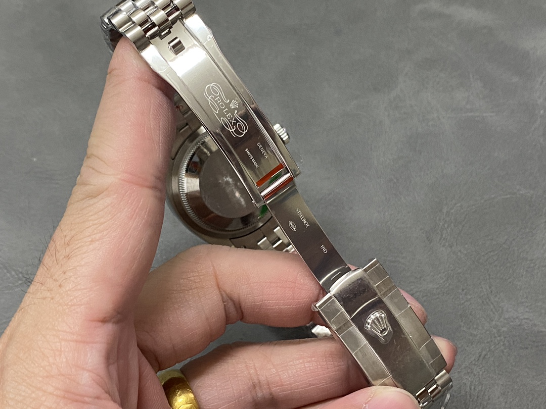 Rolex Datejust 126234 Olive Green Palm Motif Dial 36MM Unisex Replica Watch