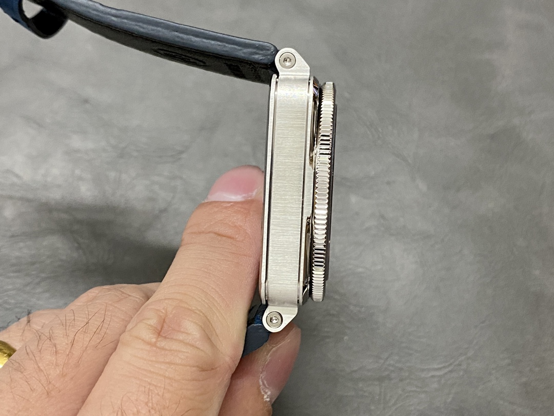 Bell & Ross BR 03 93-BL-STSCA Blue