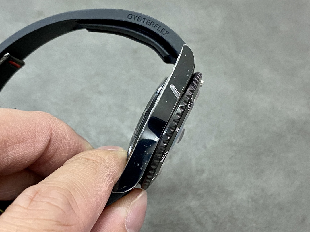 Rolex Blaken Submariner 116610 Black Dial DLC 40mm Men's Watch