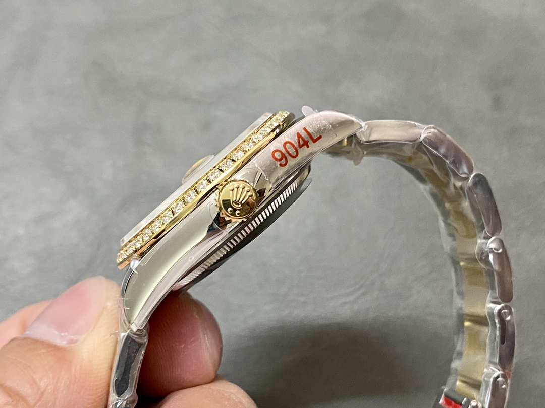 Rolex Datejust 36 Silver Roman Diamond M126283RBR 0018