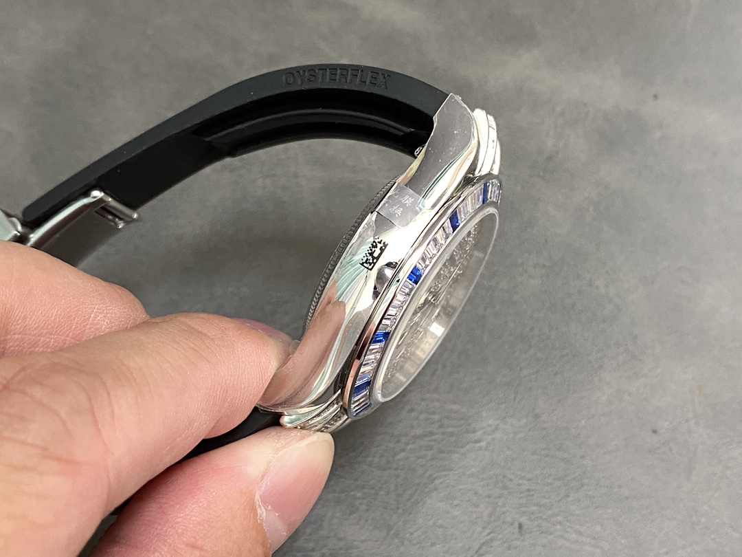 Rolex Daytona 116599 pave diamond dial Blue Leather Strap 40mm Mens Replica Watch