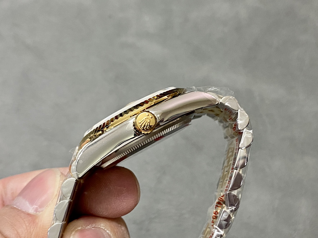 Rolex Datejust 126233 Golden Palm Motif Dial Fluted Bezel 36MM Unisex Replica Watch