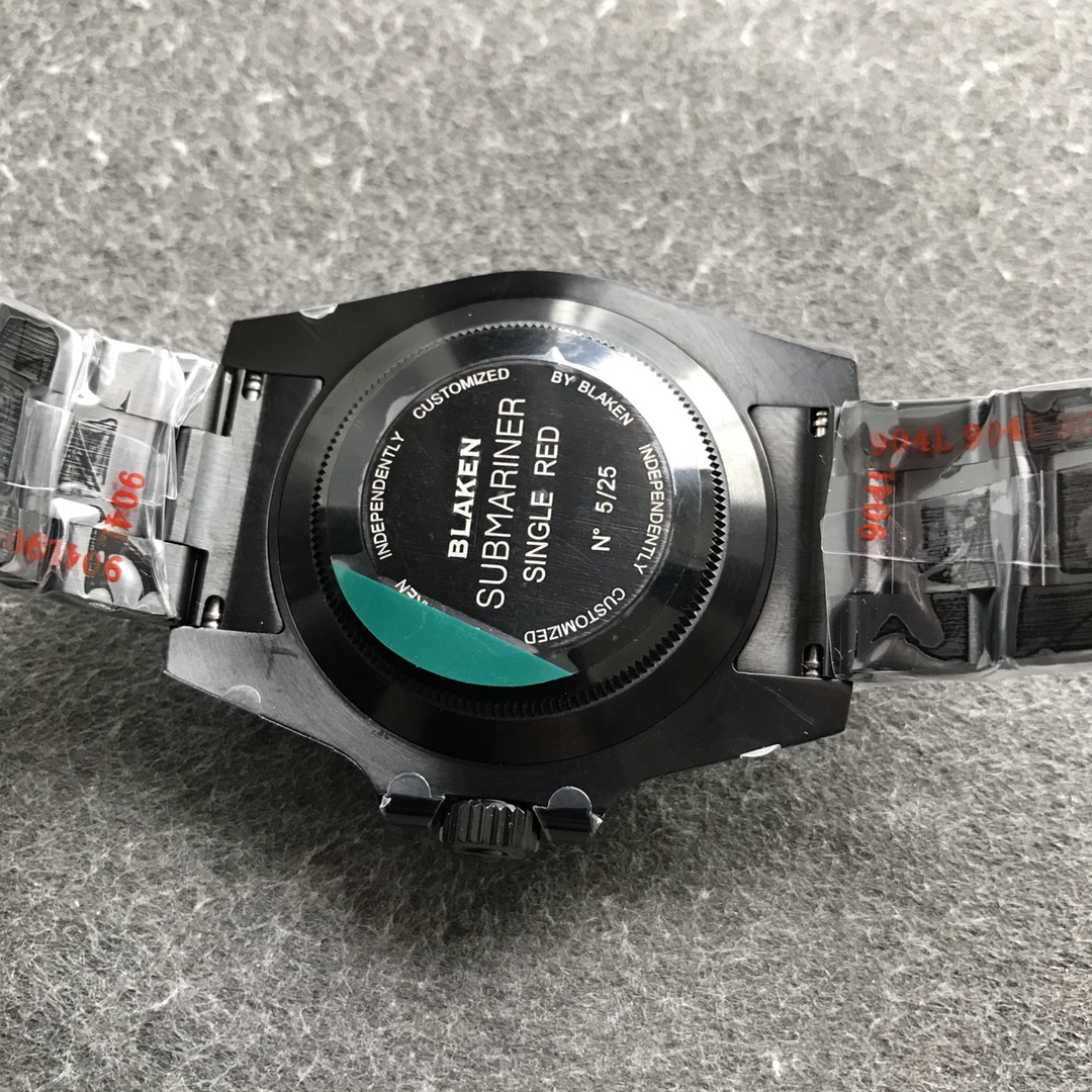 Rolex Submariner Blaken Black PVD/DLC Coated Stainless Steel 40mm 116610LN