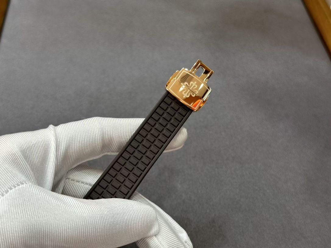 Replica Patek Philippe Aquanaut 5068R 001 Watch For Sale