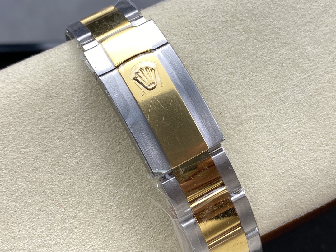 Rolex Datejust 41mm Steel and Yellow Gold 126333 0017 White Mop Diamond Oyster