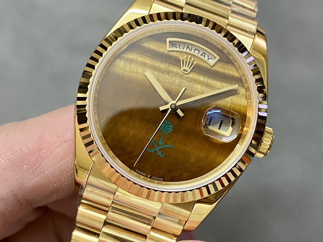 Rolex Day Date Sapphire Mirror Watch with 36mm Diameter Tiger's Eye Dial President