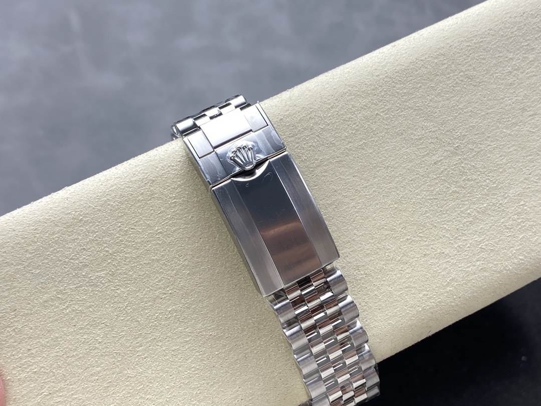 Rolex Gmt Master II Automatic Black Dial M126710GRNR 0003 40mm