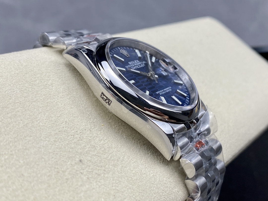 Rolex Datejust 126200 Stainless Steel Automatic Blue Motif Wave Dial 36MM Unisex Replica Watch