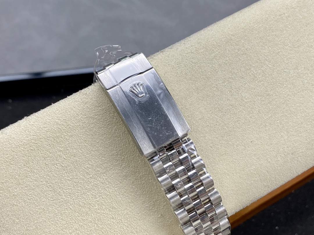 Rolex Datejust 41 Stainless Steel Grey Dial Jubilee Band M126300 0008 Men's Watch