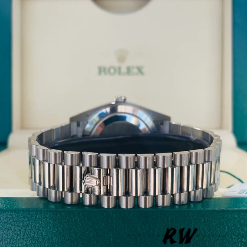 Rolex Day-Date 40mm 228239 0005 Black Diamond Dial Fluted Bezel Mens Replica Watch